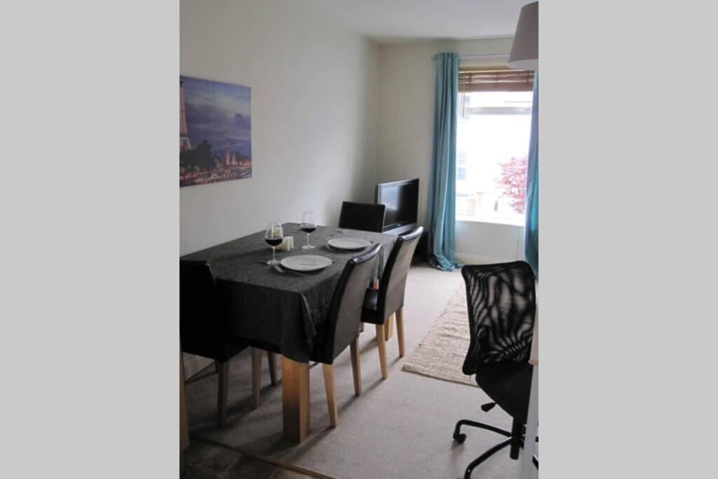 Spire View Apartment Salisbury Luaran gambar